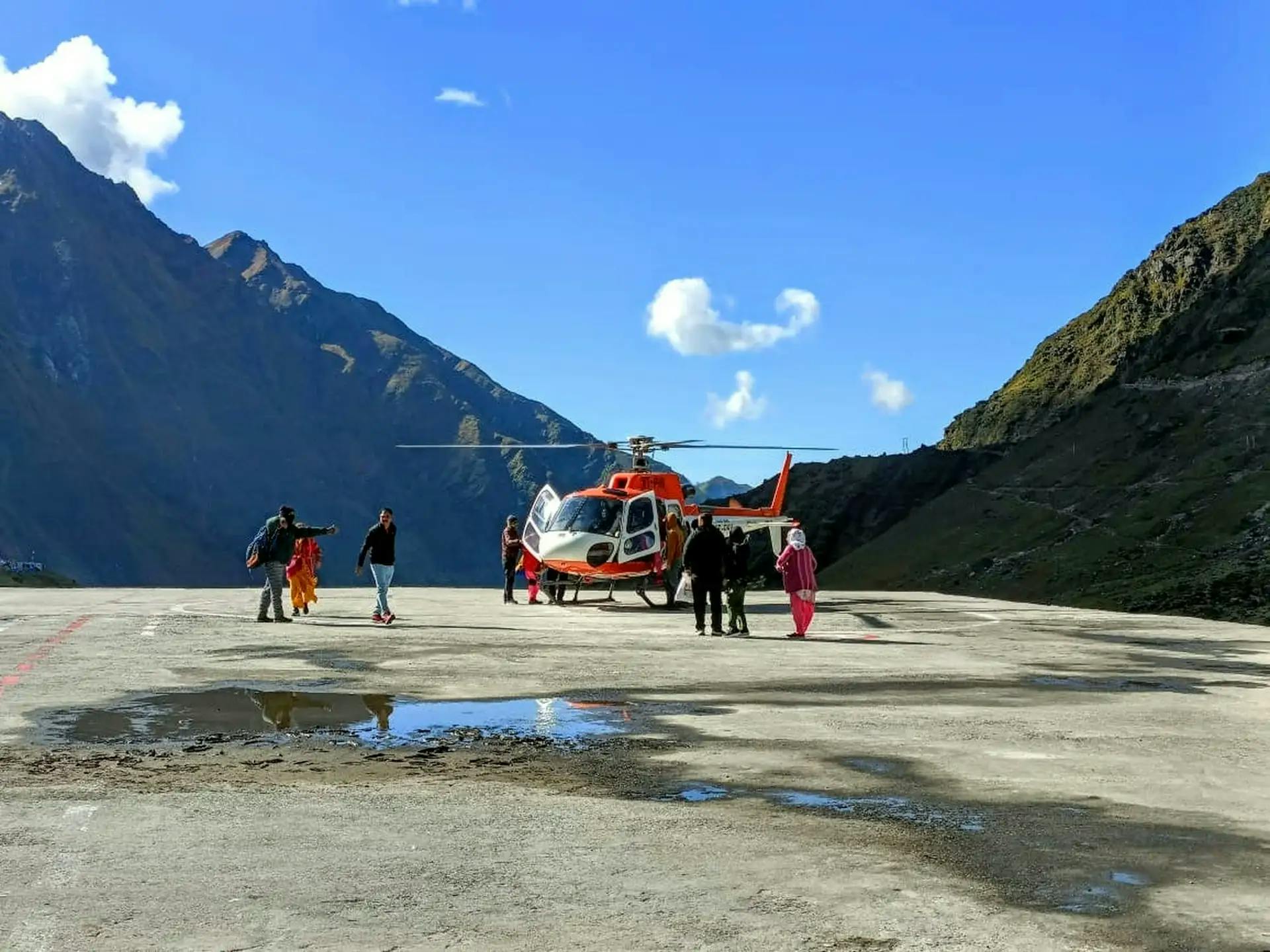 Do Dham Tour by Helicopter